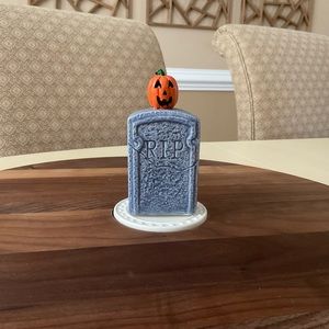 XL Halloween Tombstone Platter Decoration 🎃